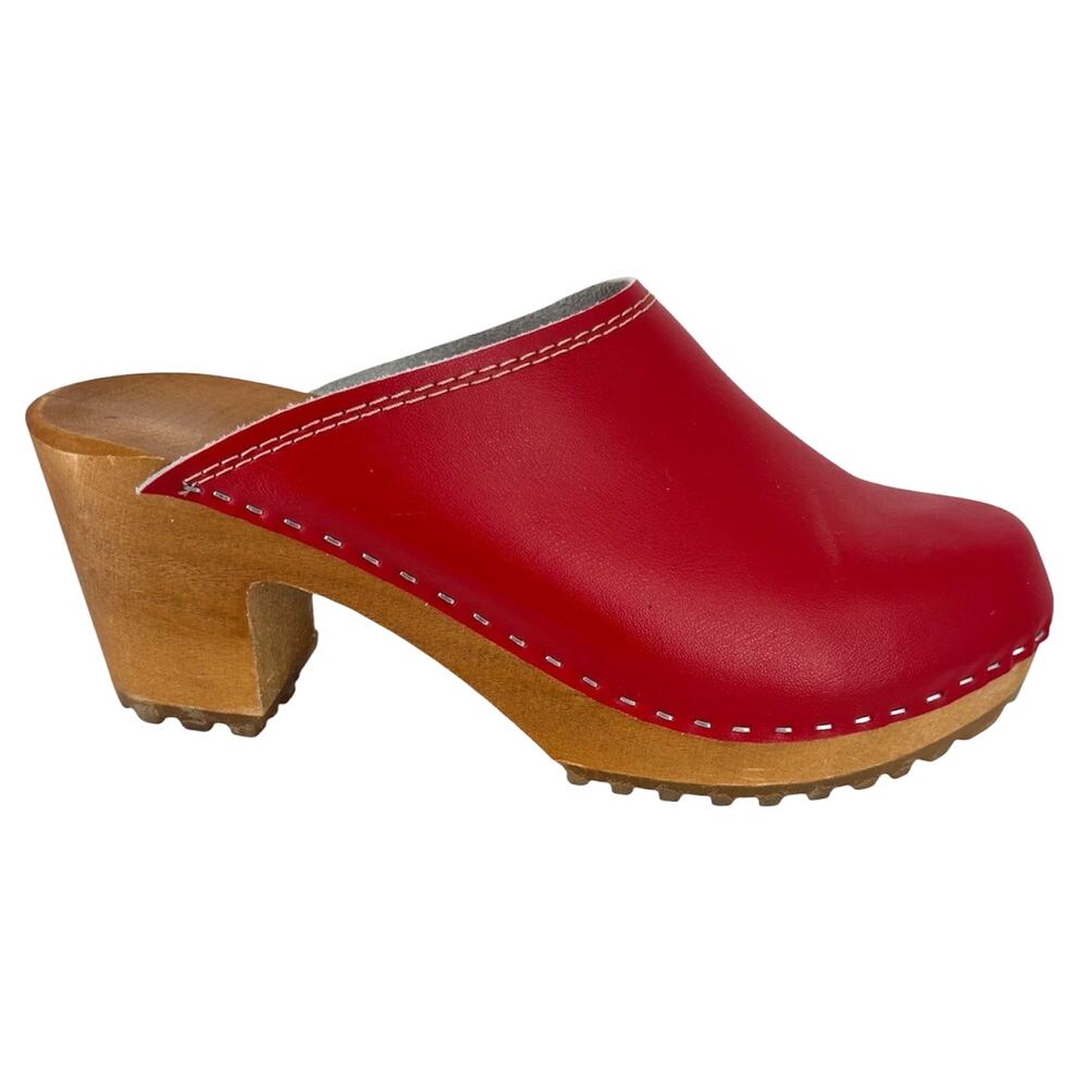 Red Leather Swedish Clogs Womens Size 38 EU 7 US Boho Heels